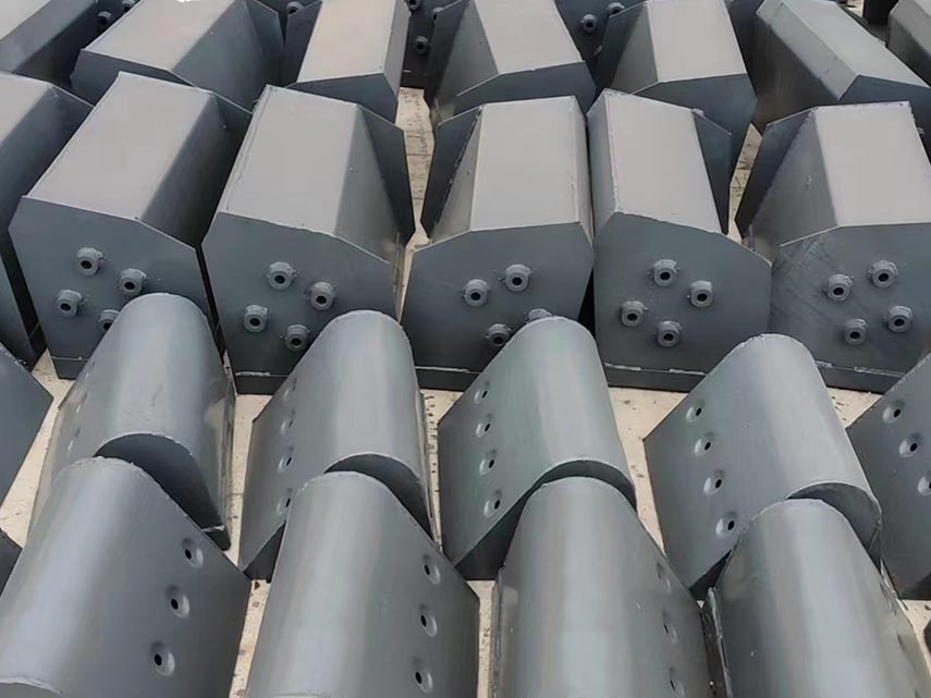公司擁有機電總承包叁級，裝飾裝修貳級，建筑總